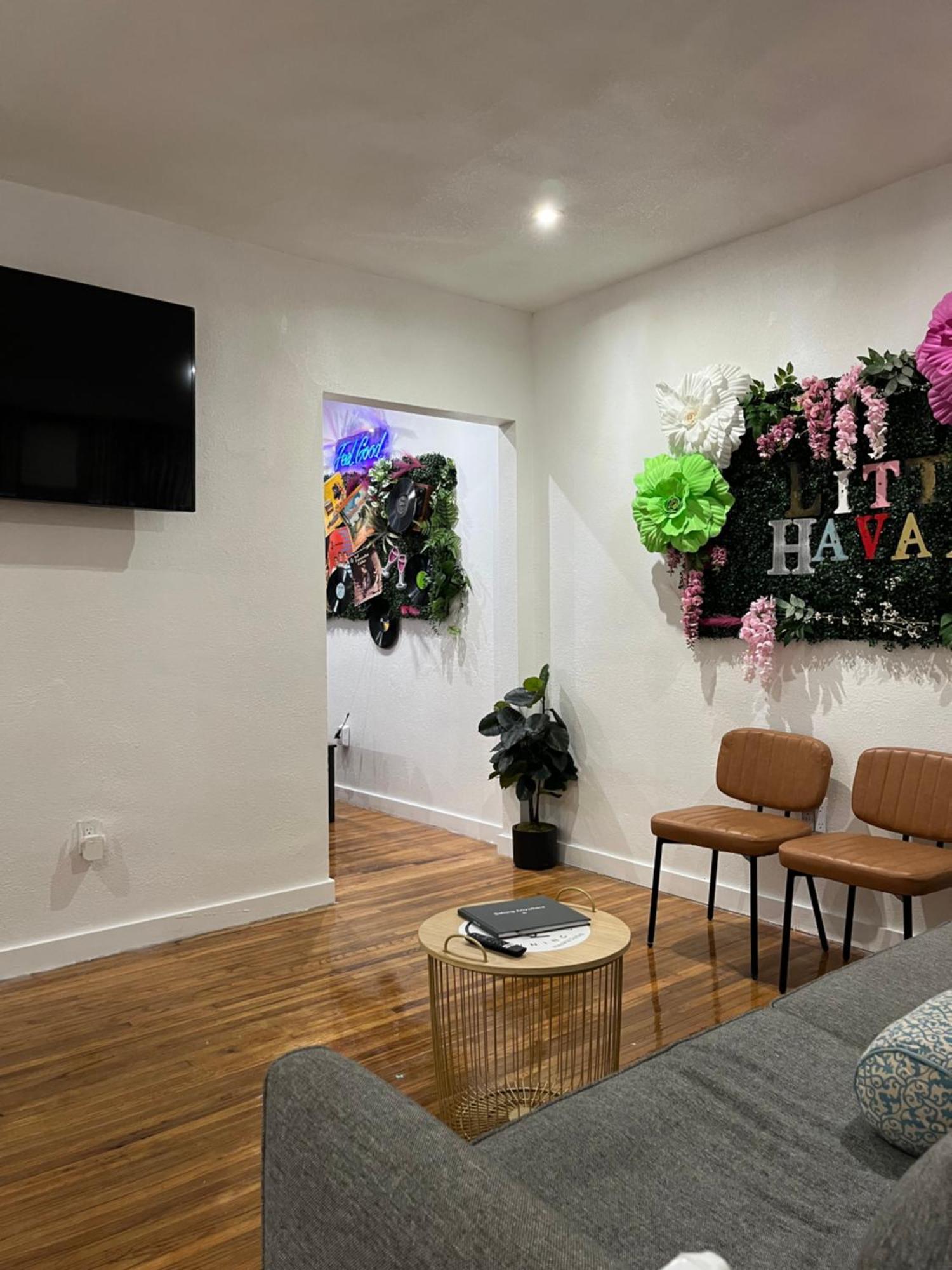 Stunning Little Havana Close To Airport, Calle Ocho, Brickell, Wynwood And The Beaches - Free Parking Miami