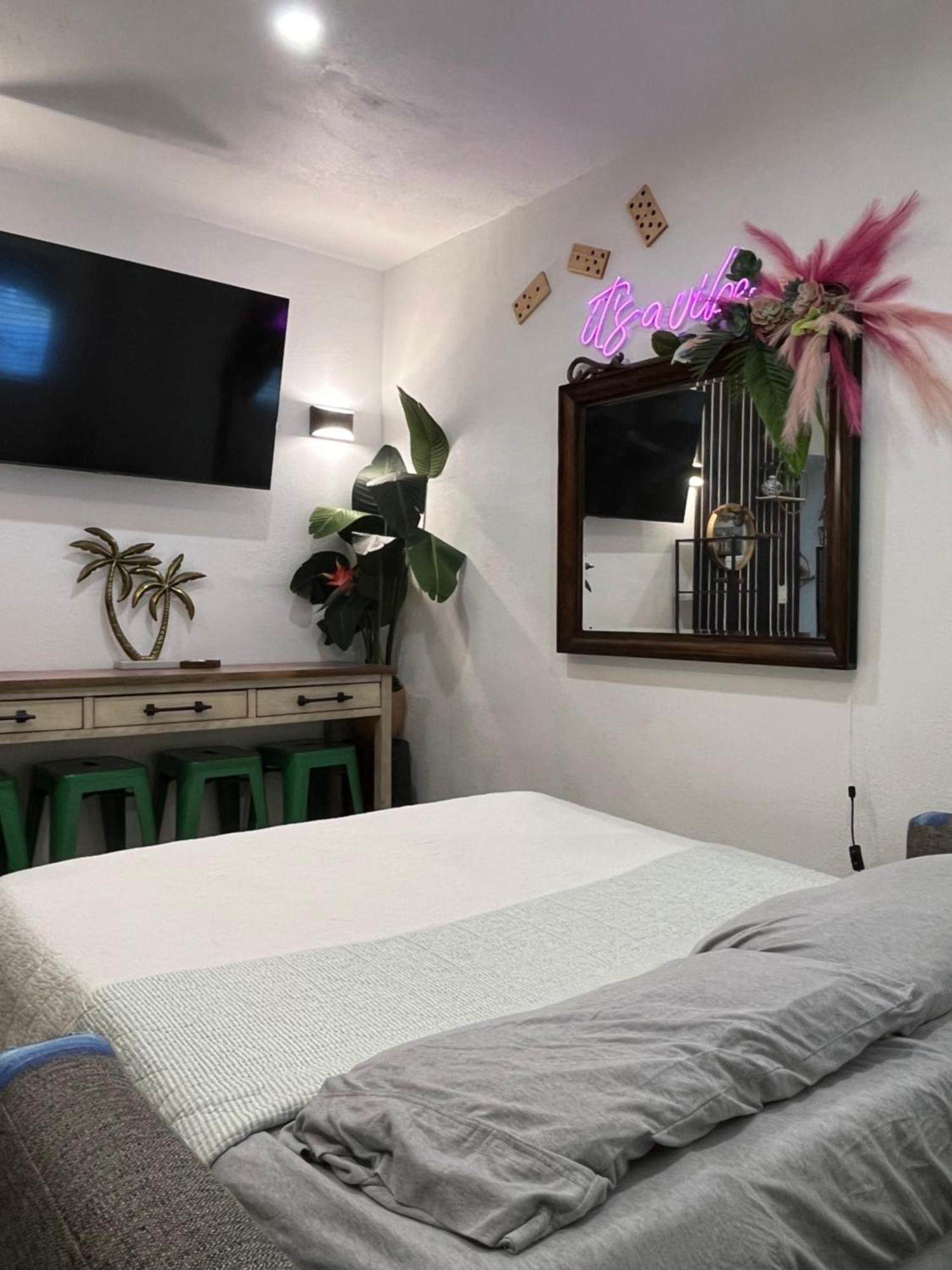 Stunning Little Havana Close To Airport, Calle Ocho, Brickell, Wynwood And The Beaches - Free Parking Apartamento Miami